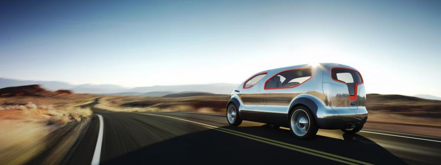  Ford Airstream Concept 2007 года  (фото 13 из 37)